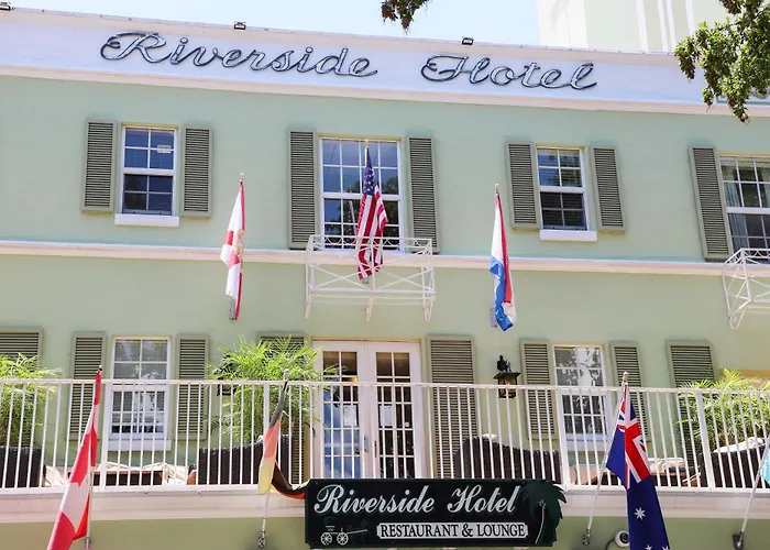 Riverside Hotel